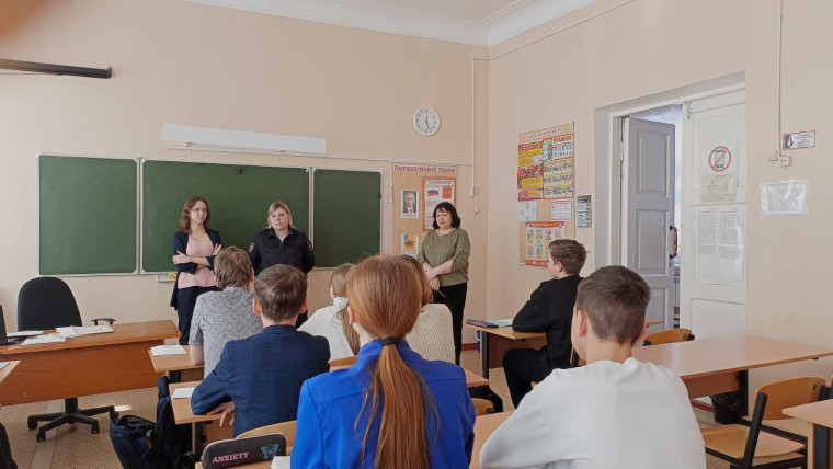 Прошли беседы.