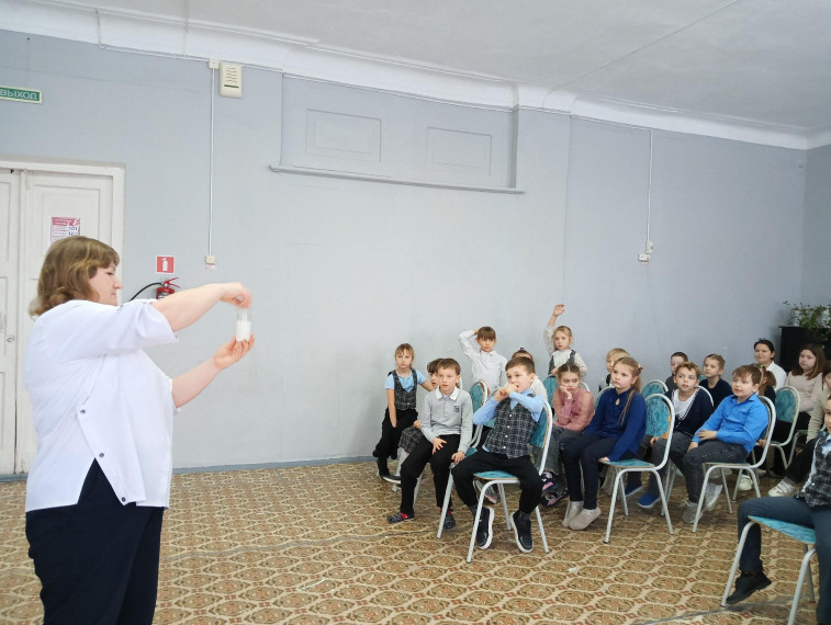 Экспериментировали ко дню науки.